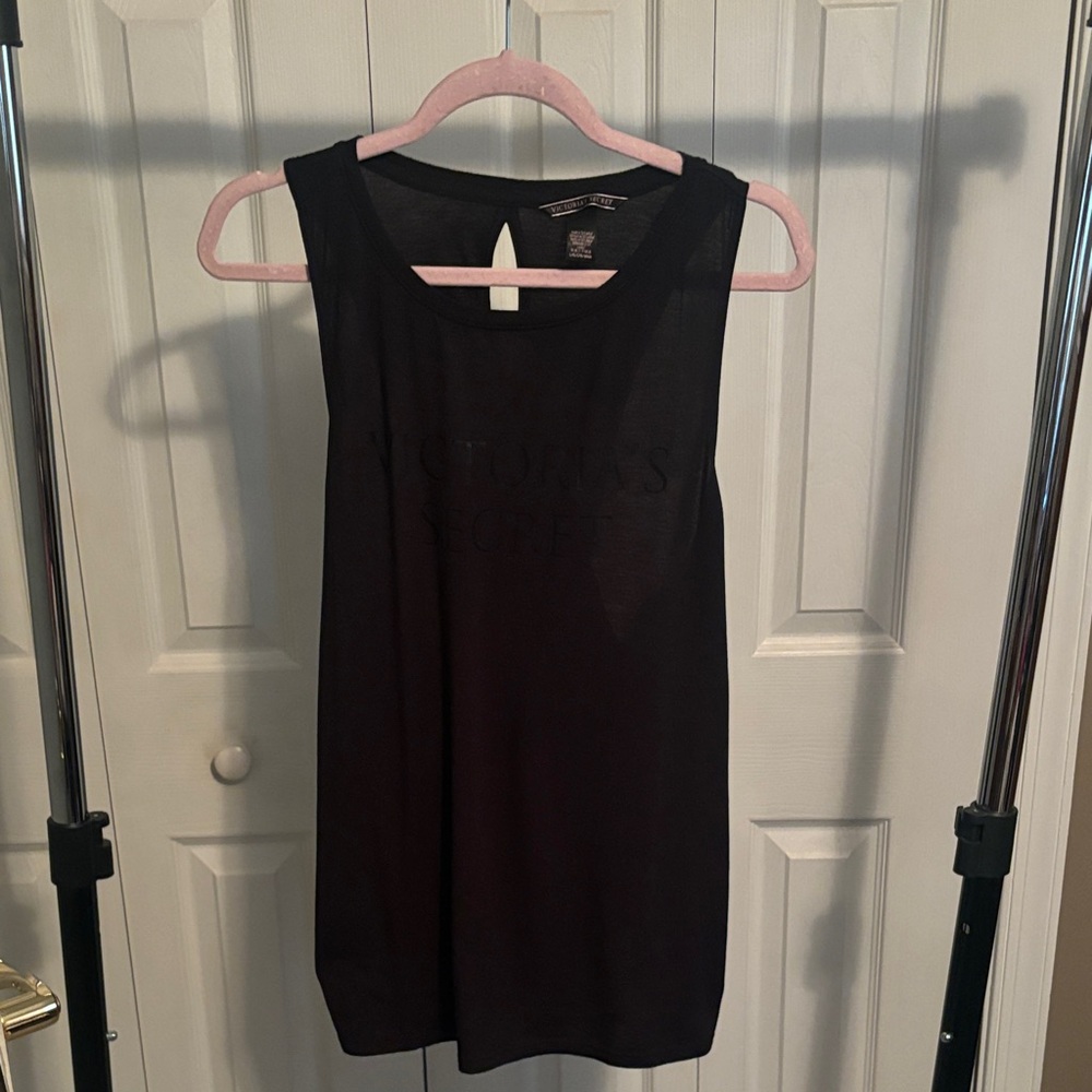 Victoria’s Secret Women's Black Sleeveless Top
